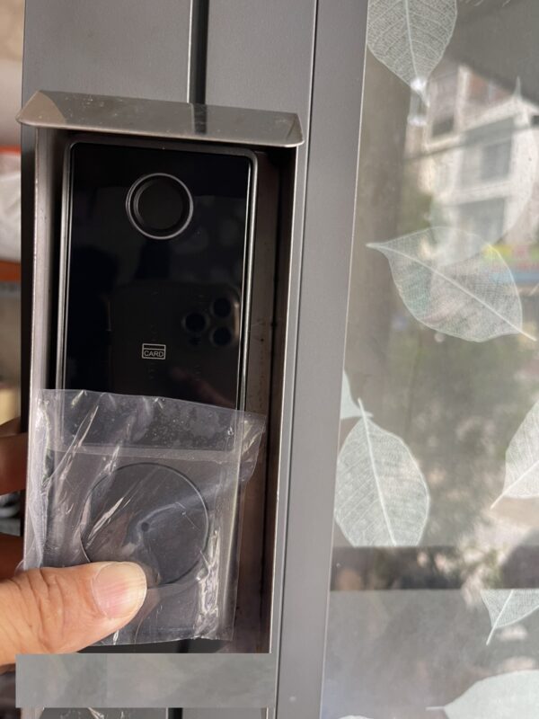 Khoá cửa cổng điện tử có vân tay 4 in 1 GOLDLOCK